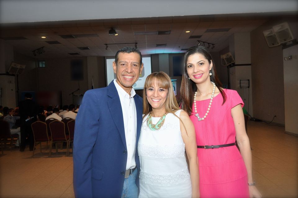 Corporativo · Su gente